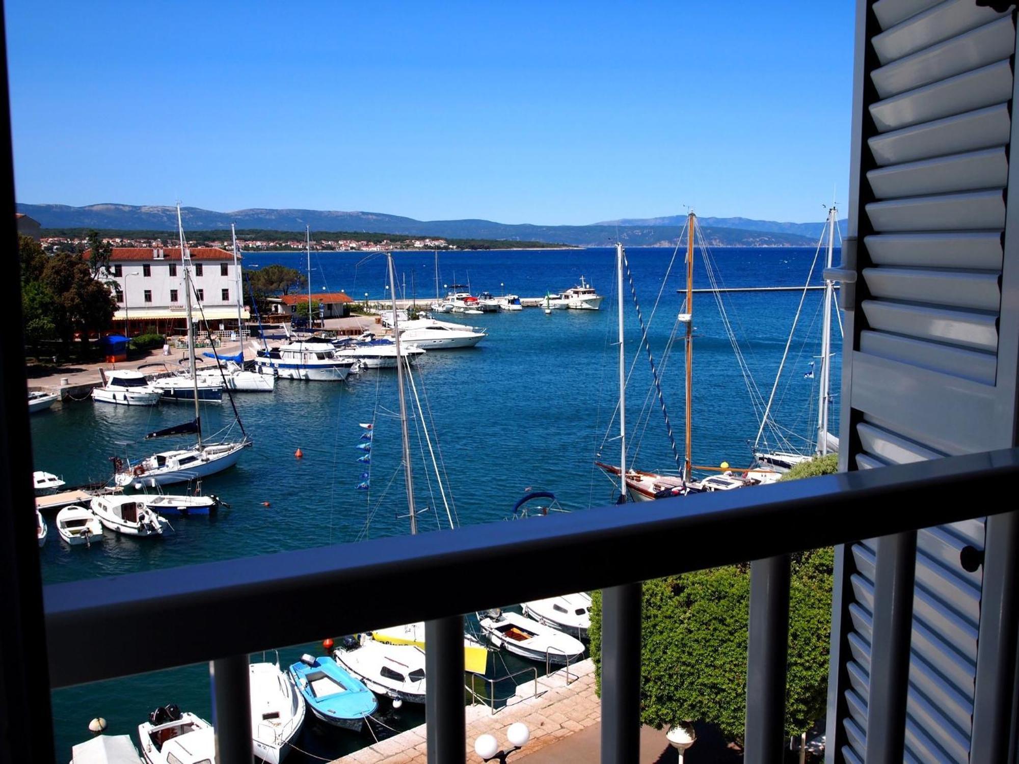 Hotel Adria Malinska Εξωτερικό φωτογραφία