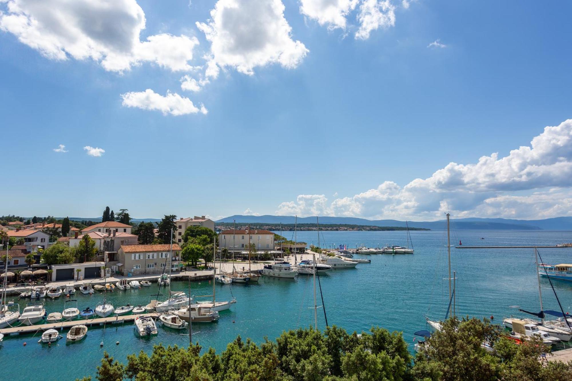 Hotel Adria Malinska Εξωτερικό φωτογραφία