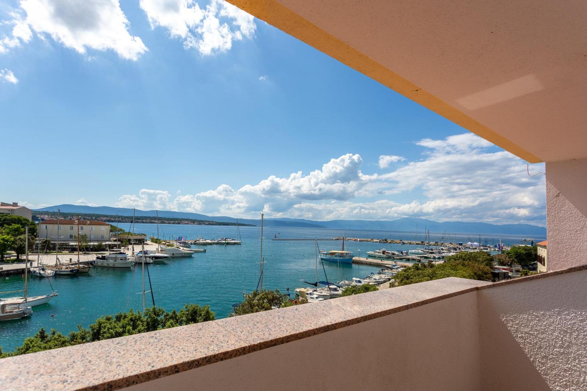Hotel Adria Malinska Εξωτερικό φωτογραφία